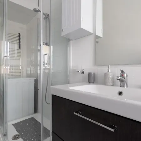 Elegance And Exclusivity For 4 People - B Appartement Napels