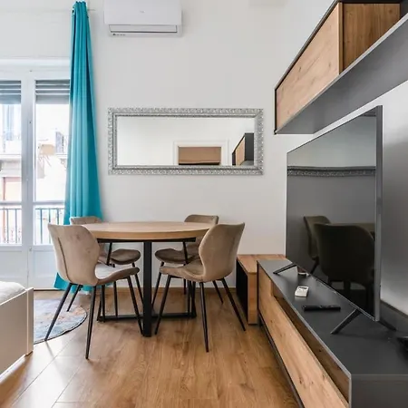 Elegance And Exclusivity For 4 People - B * Napels