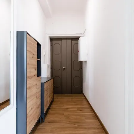 Elegance And Exclusivity For 4 People - B *